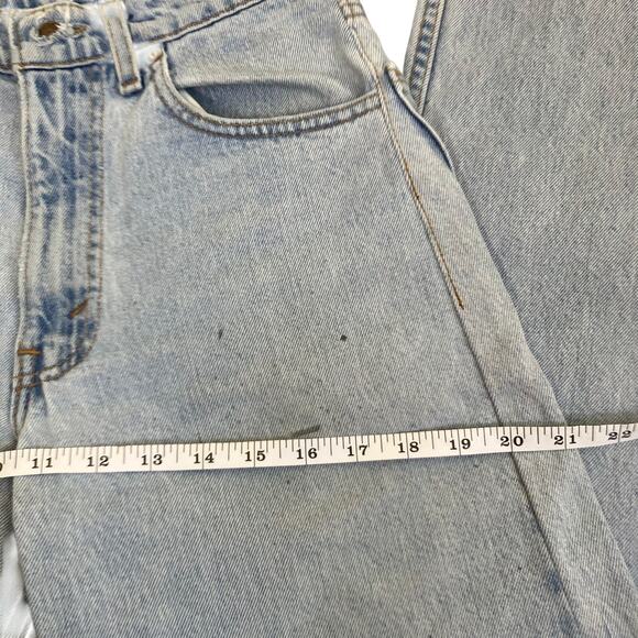 Lenny Upcycled Vintage Levi’s Jeans Light Wash Distressed Mom Jeans 90s Retro - Picture 10 of 16